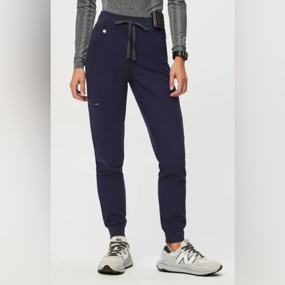 Figs navy joggers